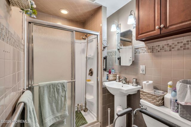 145 Cable Avenue, Beachwood, NJ 08722