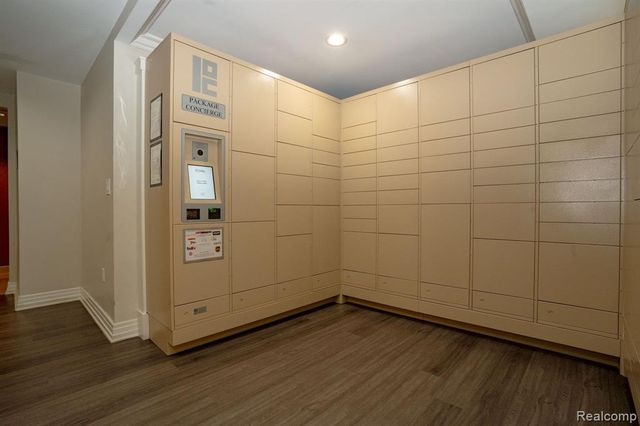 1001 Jefferson Avenue 300-14J, Detroit, MI 48226