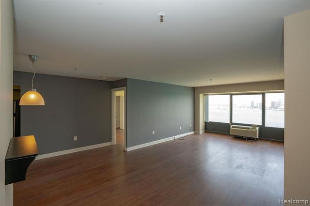 1001 Jefferson Avenue 300-14J, Detroit, MI 48226
