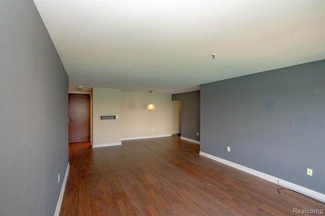 1001 Jefferson Avenue 300-14J, Detroit, MI 48226