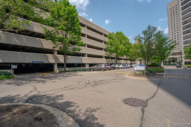 1001 Jefferson Avenue 300-14J, Detroit, MI 48226