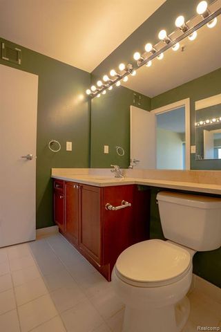 1001 Jefferson Avenue 300-14J, Detroit, MI 48226