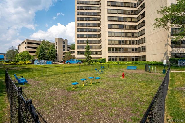 1001 Jefferson Avenue 300-14J, Detroit, MI 48226