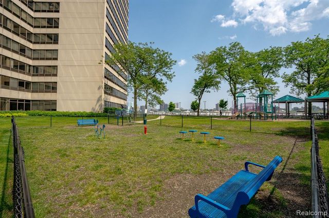 1001 Jefferson Avenue 300-14J, Detroit, MI 48226