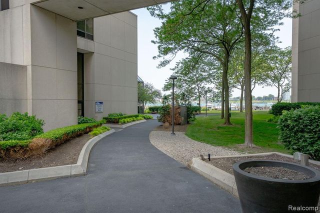 1001 Jefferson Avenue 300-14J, Detroit, MI 48226