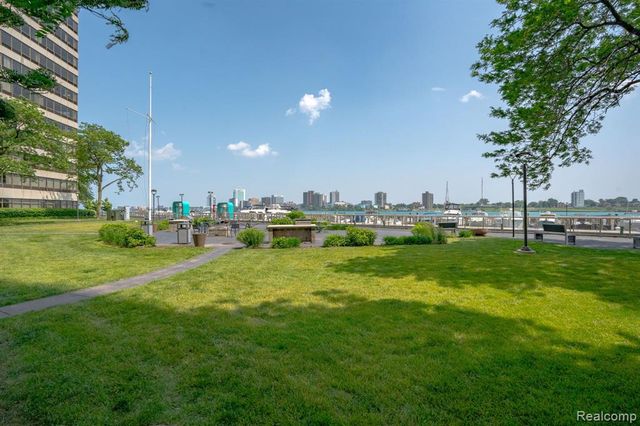 1001 Jefferson Avenue 300-14J, Detroit, MI 48226