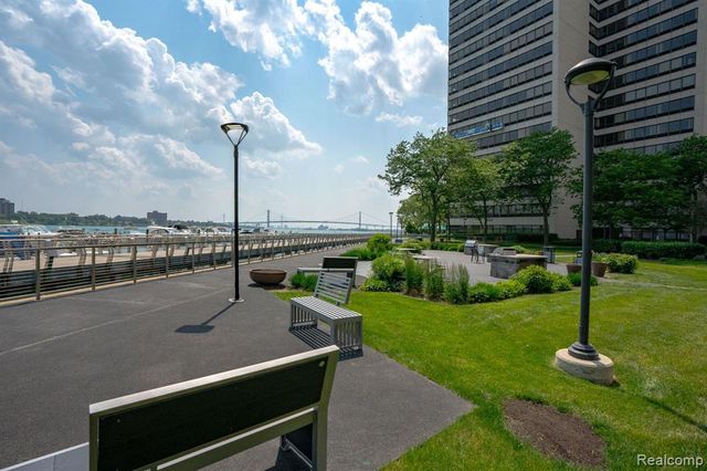 1001 Jefferson Avenue 300-14J, Detroit, MI 48226