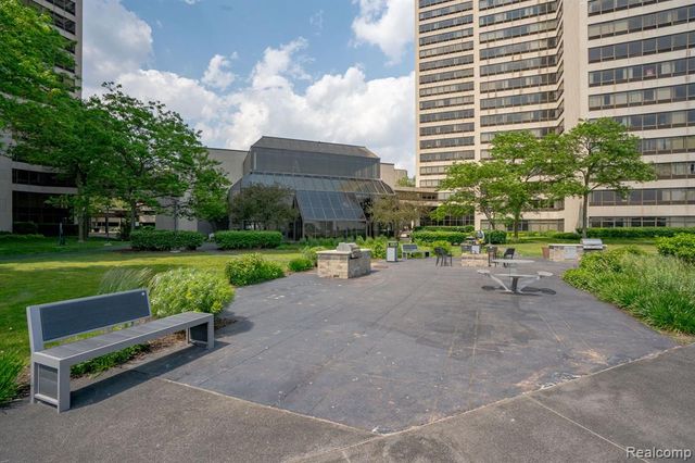 1001 Jefferson Avenue 300-14J, Detroit, MI 48226