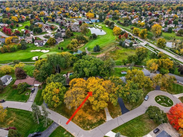 833 Fieldstone Court, Rochester Hills, MI 48309