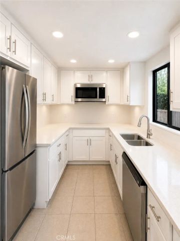 17172 Harbor Bluffs, Huntington Beach, CA 92649