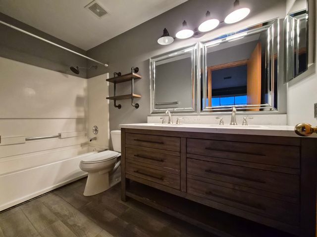 2609 Carrolwood Road 2609, Naperville, IL 60540