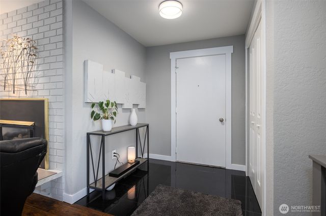 12462 Gwen Drive #1, Burlington, WA 98233