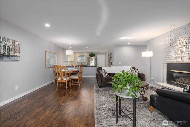 12462 Gwen Drive #1, Burlington, WA 98233