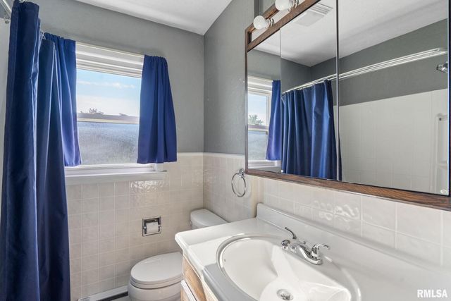 204 AMBER Lane, Geneseo, IL 61254