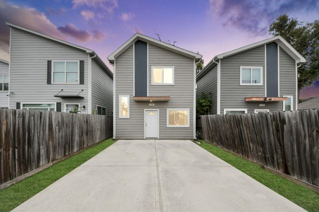 119 E 32 Street, Houston, TX 77018