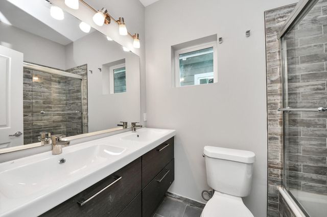 119 E 32 Street, Houston, TX 77018