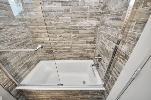 119 E 32 Street, Houston, TX 77018