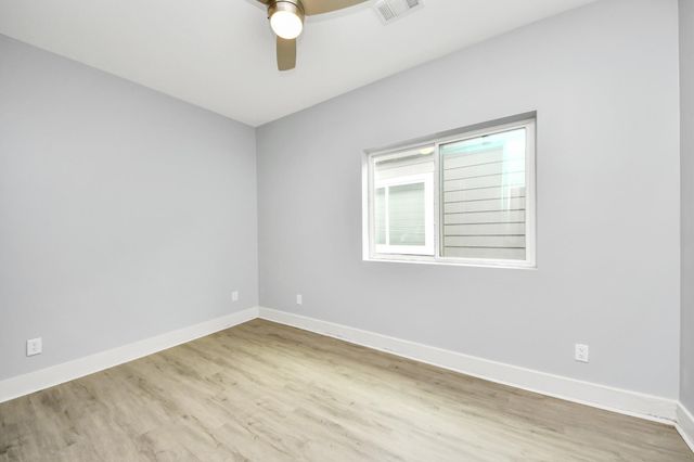 119 E 32 Street, Houston, TX 77018