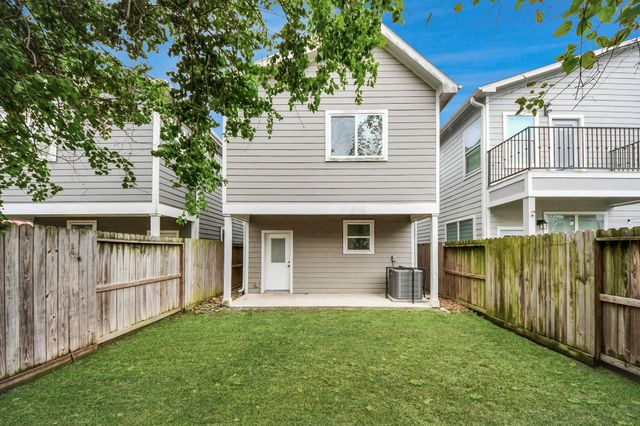 119 E 32 Street, Houston, TX 77018