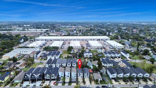 119 E 32 Street, Houston, TX 77018