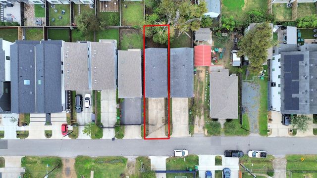 119 E 32 Street, Houston, TX 77018