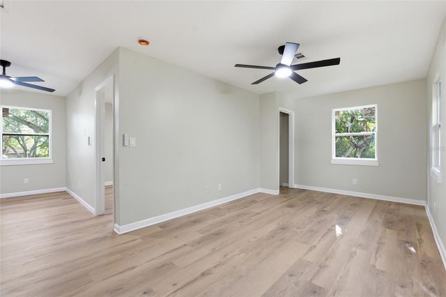 809 WOODCREST AVENUE, Clearwater, FL 33756