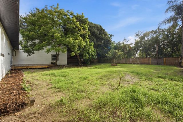 809 WOODCREST AVENUE, Clearwater, FL 33756