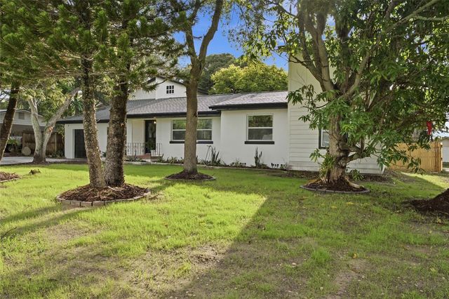 809 WOODCREST AVENUE, Clearwater, FL 33756