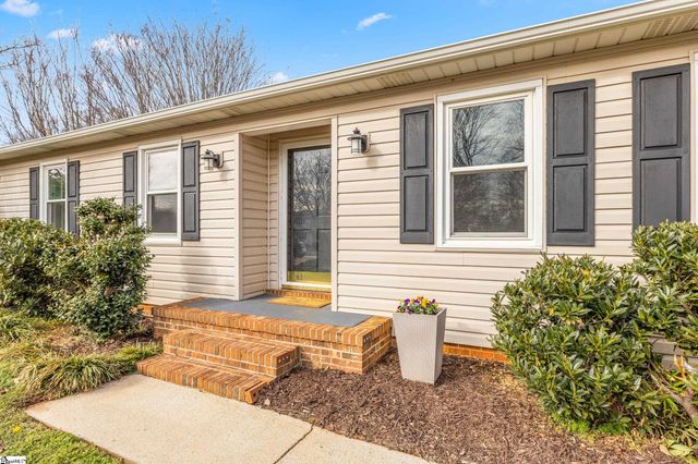 1011 Harness Trail, Simpsonville, SC 29681