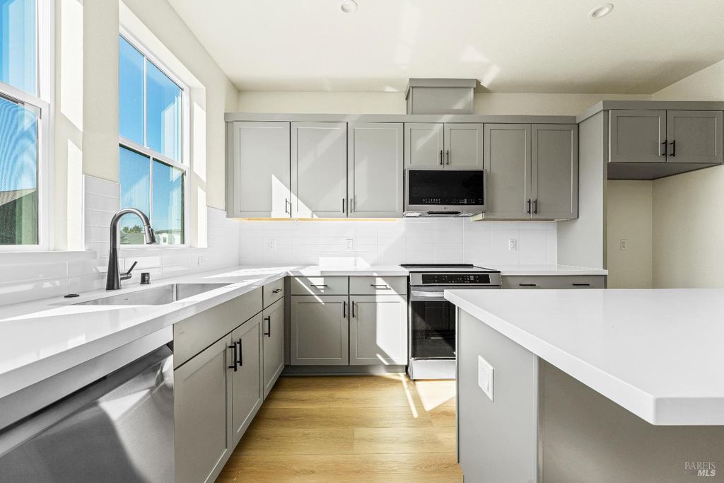 209 Wellness Way, Rohnert Park, CA 94928