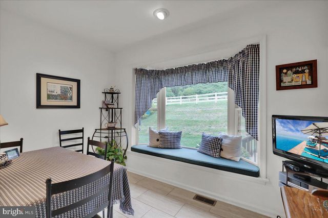 116 STEEPLECHASE DR, Elverson, PA 19520