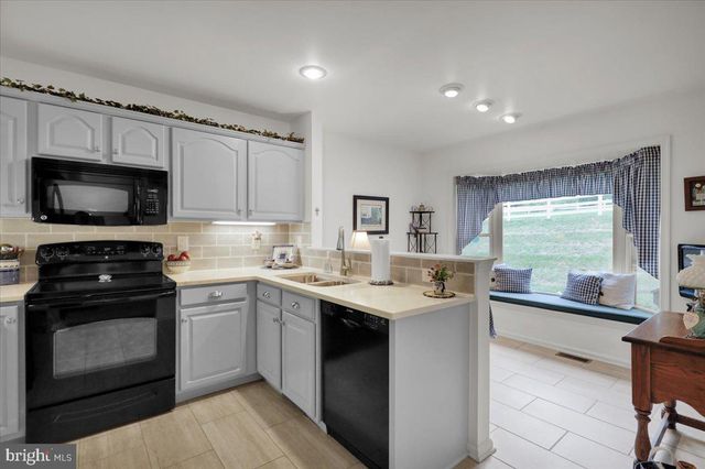 116 STEEPLECHASE DR, Elverson, PA 19520