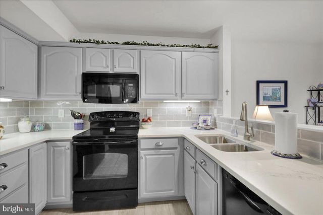 116 STEEPLECHASE DR, Elverson, PA 19520