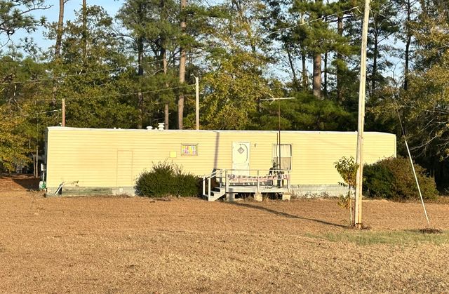 40 Hillview Road, Saint Matthews, SC 29135