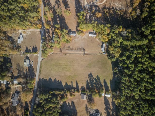 40 Hillview Road, Saint Matthews, SC 29135