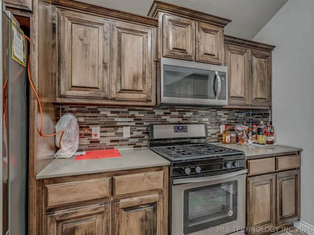 13 Evermore Lane, Yukon, OK 73099
