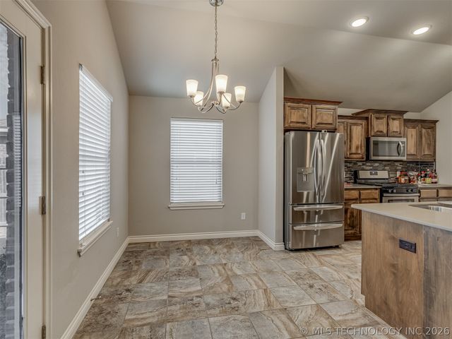 13 Evermore Lane, Yukon, OK 73099