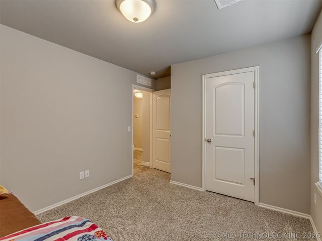 13 Evermore Lane, Yukon, OK 73099