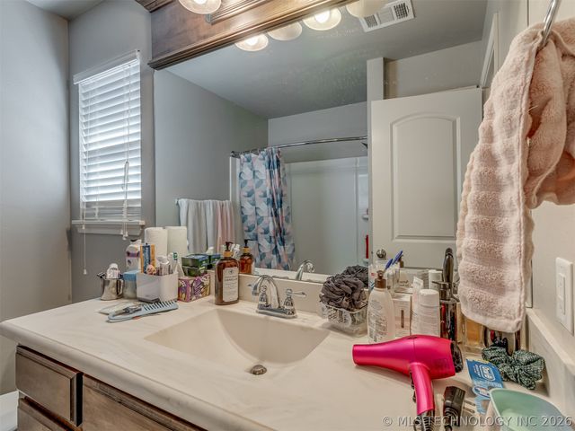 13 Evermore Lane, Yukon, OK 73099