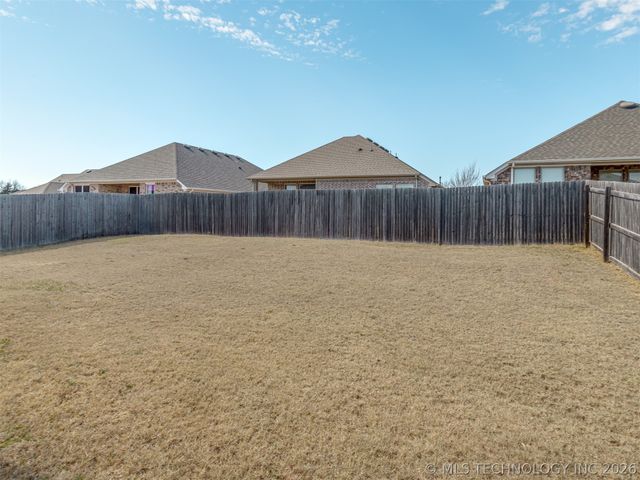 13 Evermore Lane, Yukon, OK 73099