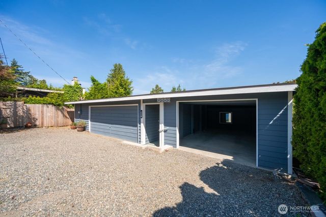 6883 Holeman Avenue, Blaine, WA 98230
