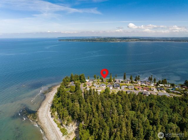 6883 Holeman Avenue, Blaine, WA 98230