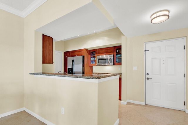 975 NW Flagler Avenue 206, Stuart, FL 34994