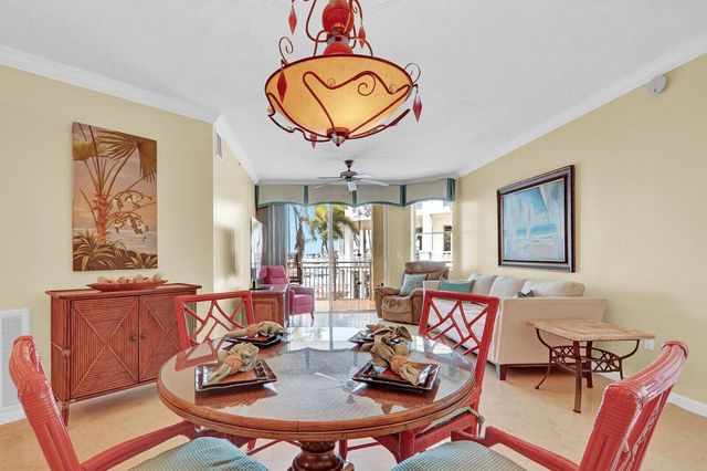 975 NW Flagler Avenue 206, Stuart, FL 34994