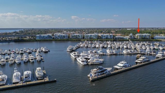 975 NW Flagler Avenue 206, Stuart, FL 34994