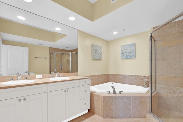 975 NW Flagler Avenue 206, Stuart, FL 34994