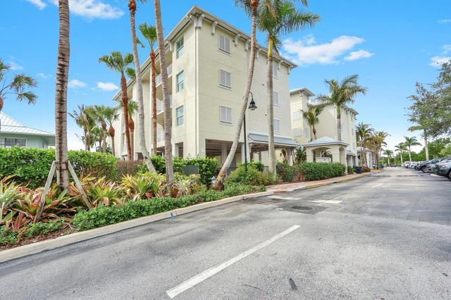 975 NW Flagler Avenue 206, Stuart, FL 34994