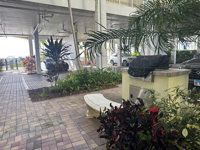 975 NW Flagler Avenue 206, Stuart, FL 34994