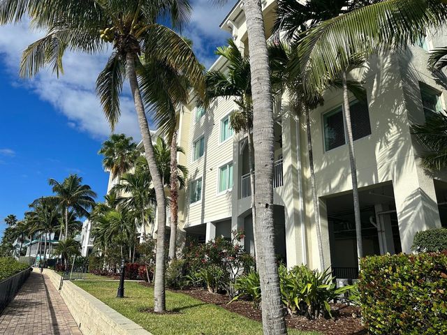 975 NW Flagler Avenue 206, Stuart, FL 34994