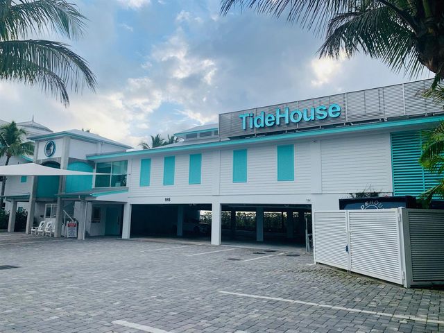 975 NW Flagler Avenue 206, Stuart, FL 34994
